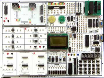 多核單片機(jī)模塊化實(shí)驗(yàn)開(kāi)發(fā)系統(tǒng)